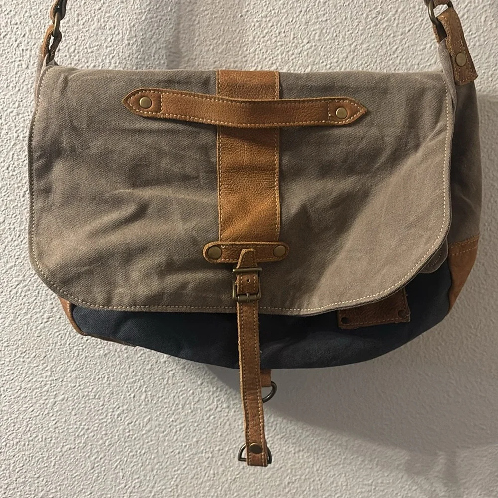 Myra messenger crossbody bag